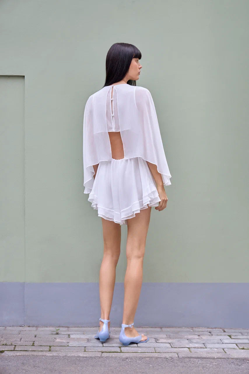 ÉLORA — ELEGANT SHORT CHIFFON CAPE JUMPSUIT