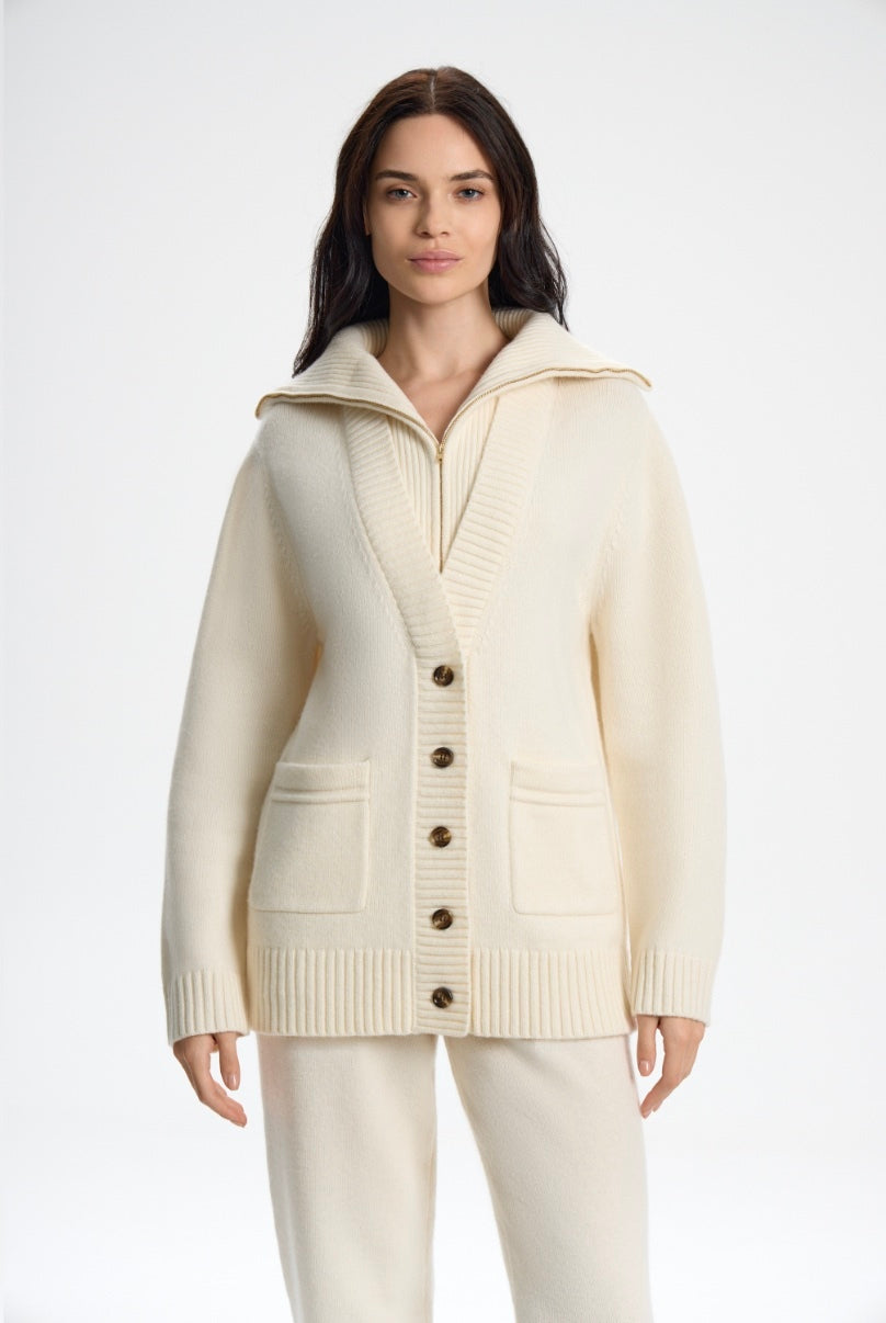 GISELLE milk wool cardigan, knit texture and garment details