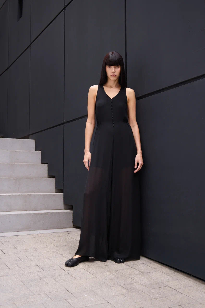 ÉLORA — ELEGANT CHIFFON CAPE JUMPSUIT