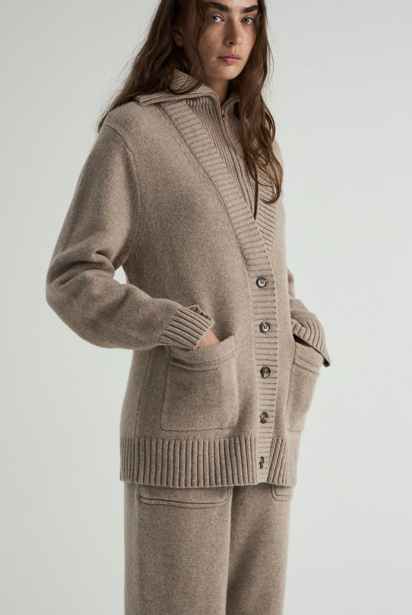 GISELLE sand wool cardigan, knit texture and garment details